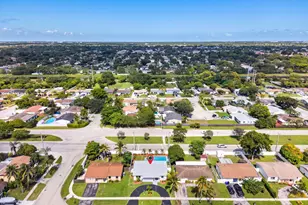 7703 SW 3rd St, North Lauderdale, FL 33068 - Photo 22