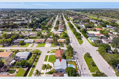 7703 SW 3rd Street, North Lauderdale, FL 33068 - Photo 24
