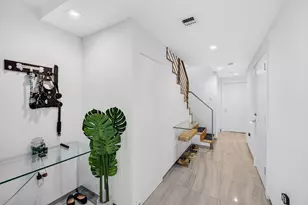 714 NE 14th Ave, Fort Lauderdale, FL 33304 - Photo 14