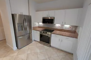 4639 SW 12th Pl, Deerfield Beach, FL 33442 - Photo 6