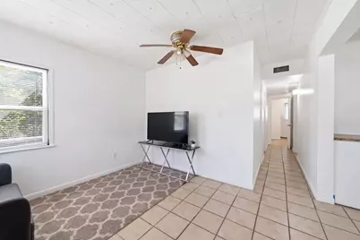 1064 Highview Road, Lake Worth, FL 33462 - Photo 4