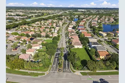 2271 NW 159th Avenue, Pembroke Pines, FL 33028 - Photo 52