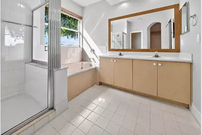 7758 NW 17th Place, Pembroke Pines, FL 33024 - Photo 16