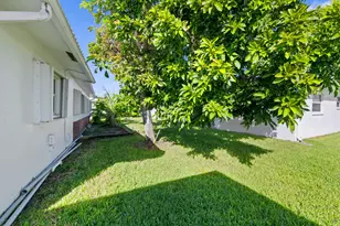 8201 NW 59th Ct, Tamarac, FL 33321 - Photo 22