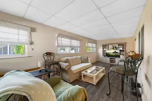8201 NW 59th Ct, Tamarac, FL 33321 - Photo 12