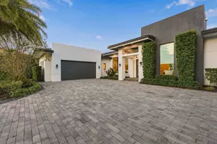 3500 Embassy Dr, West Palm Beach, FL 33401 - Photo 2