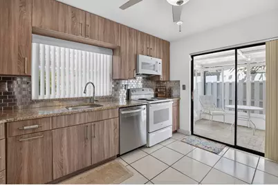 5537 Mirror Lakes Boulevard, Boynton Beach, FL 33472 - Photo 6