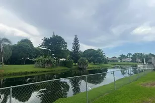132 Bobwhite Rd, Royal Palm Beach, FL 33411 - Photo 12