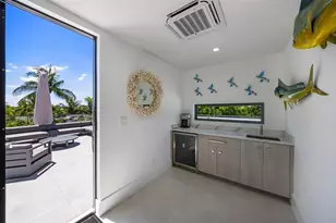 2001 Marietta Dr, Fort Lauderdale, FL 33316 - Photo 68
