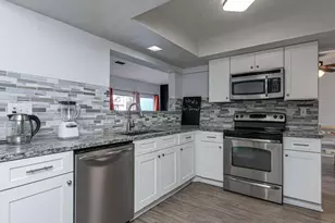 8451 NW 25th Ct, Sunrise, FL 33322 - Photo 18