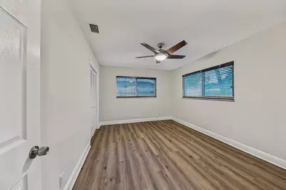 341 NE 45th Street, Oakland Park, FL 33334 - Photo 22