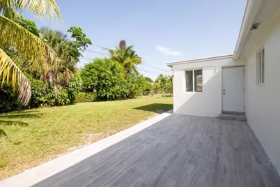 401 SW 6th Avenue #1, Hallandale Beach, FL 33009 - Photo 12