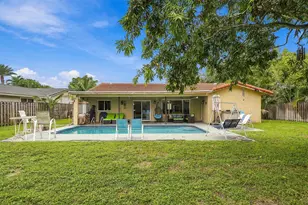 9041 NW 27th Pl, Coral Springs, FL 33065 - Photo 46