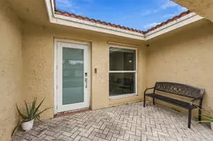 9041 NW 27th Pl, Coral Springs, FL 33065 - Photo 4