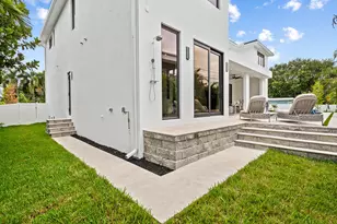 2737 NE 18th St, Fort Lauderdale, FL 33305 - Photo 24