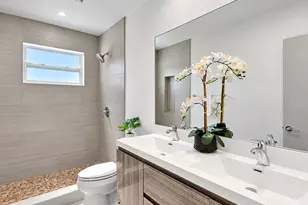 72 W Palm Dr, Margate, FL 33063 - Photo 8