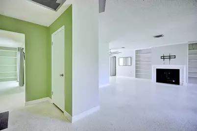 1040 Lake Lotela Drive, Avon Park, FL 33825 - Photo 4
