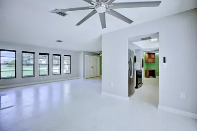 1040 Lake Lotela Drive, Avon Park, FL 33825 - Photo 10