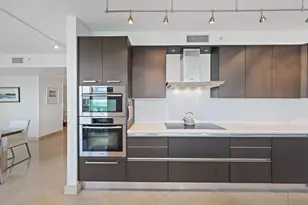 17555 Collins Ave, Sunny Isles Beach, FL 33160 - Photo 14