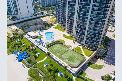 17555 Collins Avenue #2106, Sunny Isles Beach, FL 33160 - Photo 2