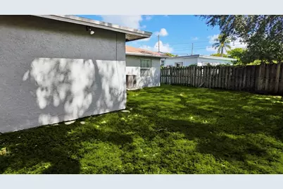 2206 NW 5th Street, Fort Lauderdale, FL 33311 - Photo 6