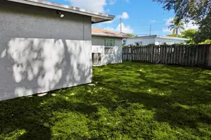2206 NW 5th St, Fort Lauderdale, FL 33311 - Photo 6