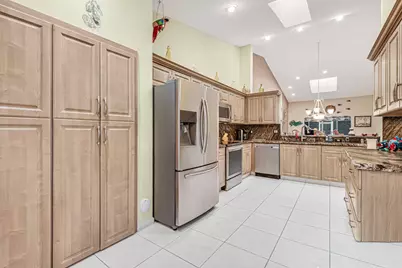 7288 Summer Tree Drive, Boynton Beach, FL 33437 - Photo 22