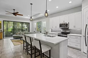 9074 NW 39th St, Coral Springs, FL 33065 - Photo 6