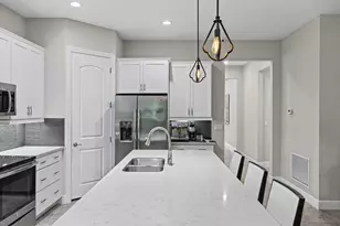 9074 NW 39th St, Coral Springs, FL 33065 - Photo 8