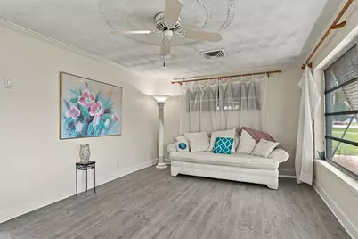 4400 Crestdale Street, Palm Beach Gardens, FL 33410 - Photo 6