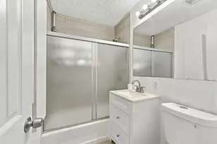 2848 NE 13th Ave, Pompano Beach, FL 33064 - Photo 6