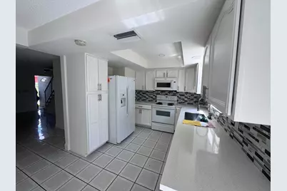 7918 Kimberly Boulevard #304, North Lauderdale, FL 33068 - Photo 4