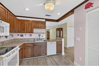 174 Sarita Court, Royal Palm Beach, FL 33411 - Photo 12