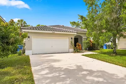 4365 NW 45th Terrace, Coconut Creek, FL 33073 - Photo 2