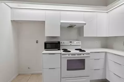 571 SW 141st Avenue #109N, Pembroke Pines, FL 33027 - Photo 12