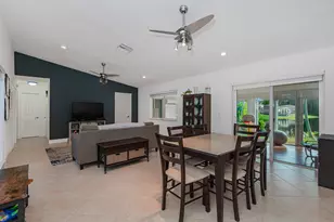 288 NW 39th Way, Deerfield Beach, FL 33442 - Photo 4