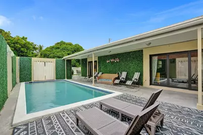 1711 NE 2nd Terrace, Pompano Beach, FL 33060 - Photo 2