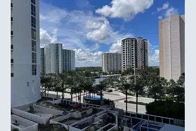 16001 Collins Avenue #4002, Sunny Isles Beach, FL 33160 - Photo 58