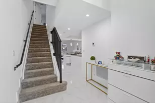4173 N Oak Pl, Dania Beach, FL 33314 - Photo 2