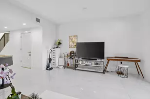 4173 N Oak Pl, Dania Beach, FL 33314 - Photo 10