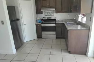 330 NW 38th St, Deerfield Beach, FL 33064 - Photo 4