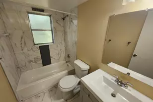 8540 N Sherman Cir, Miramar, FL 33025 - Photo 18