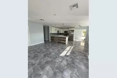 364 Garden Boulevard, Palm Beach Gardens, FL 33410 - Photo 6