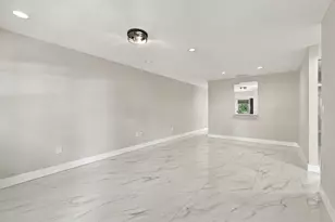 2070 Sweetgum Ave, Pembroke Pines, FL 33026 - Photo 6