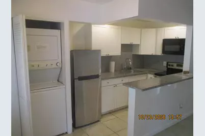 605 NE 14th Place #2, Fort Lauderdale, FL 33304 - Photo 2