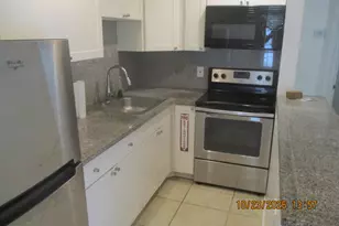 605 NE 14th Pl, Fort Lauderdale, FL 33304 - Photo 4