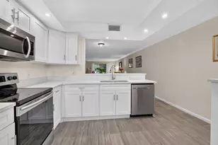4302 Martinique Cir, Coconut Creek, FL 33066 - Photo 8