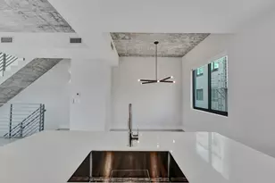 924 NE 4th St, Fort Lauderdale, FL 33301 - Photo 16