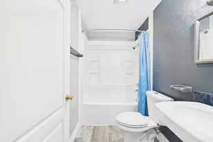 8415 59th Ave, Vero Beach, FL 32967 - Photo 6