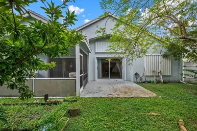 127 Saratoga Boulevard E, Royal Palm Beach, FL 33411 - Photo 30